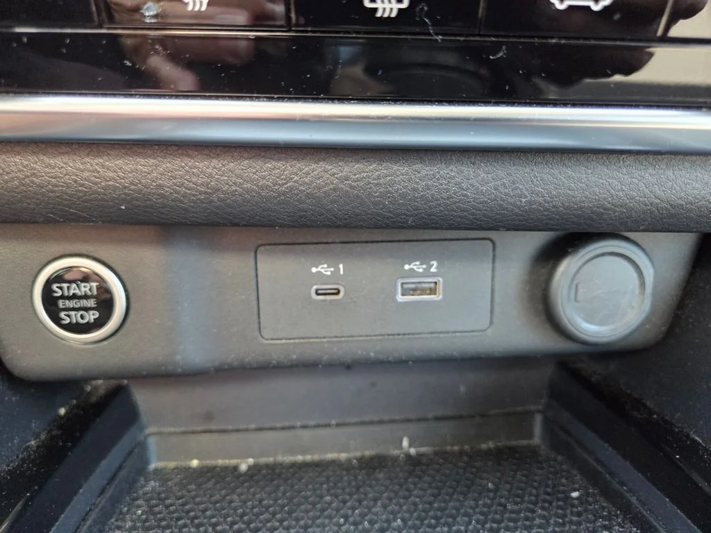 Used 2023 Black Nissan S image 17