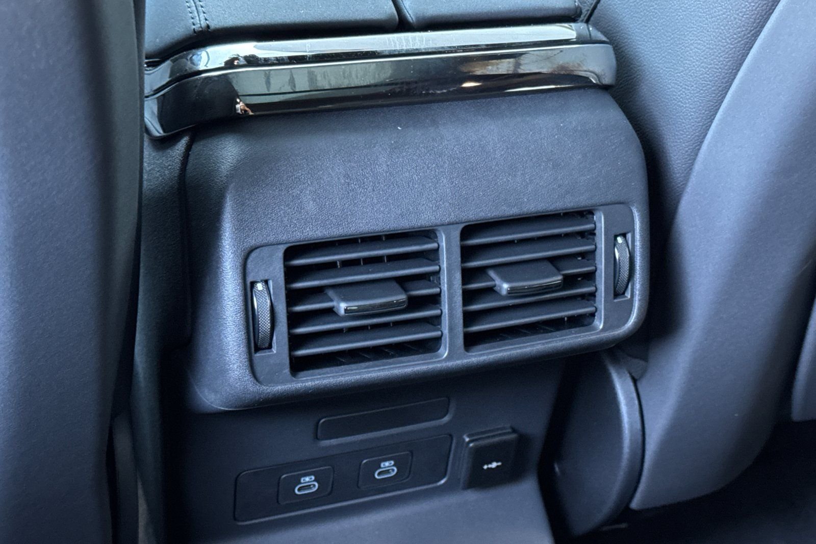 New 2026 Zadar Grey Land Rover S image 13