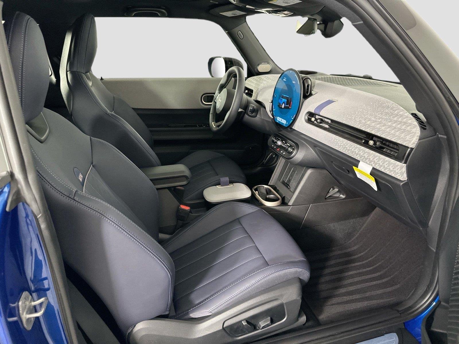 2025 MINI Hardtop 2 Door Base - Photo 23