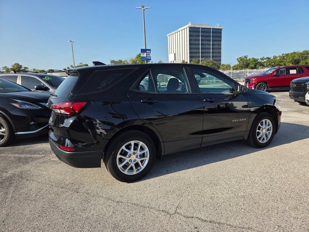 2024 Chevrolet Equinox LS - Photo 13