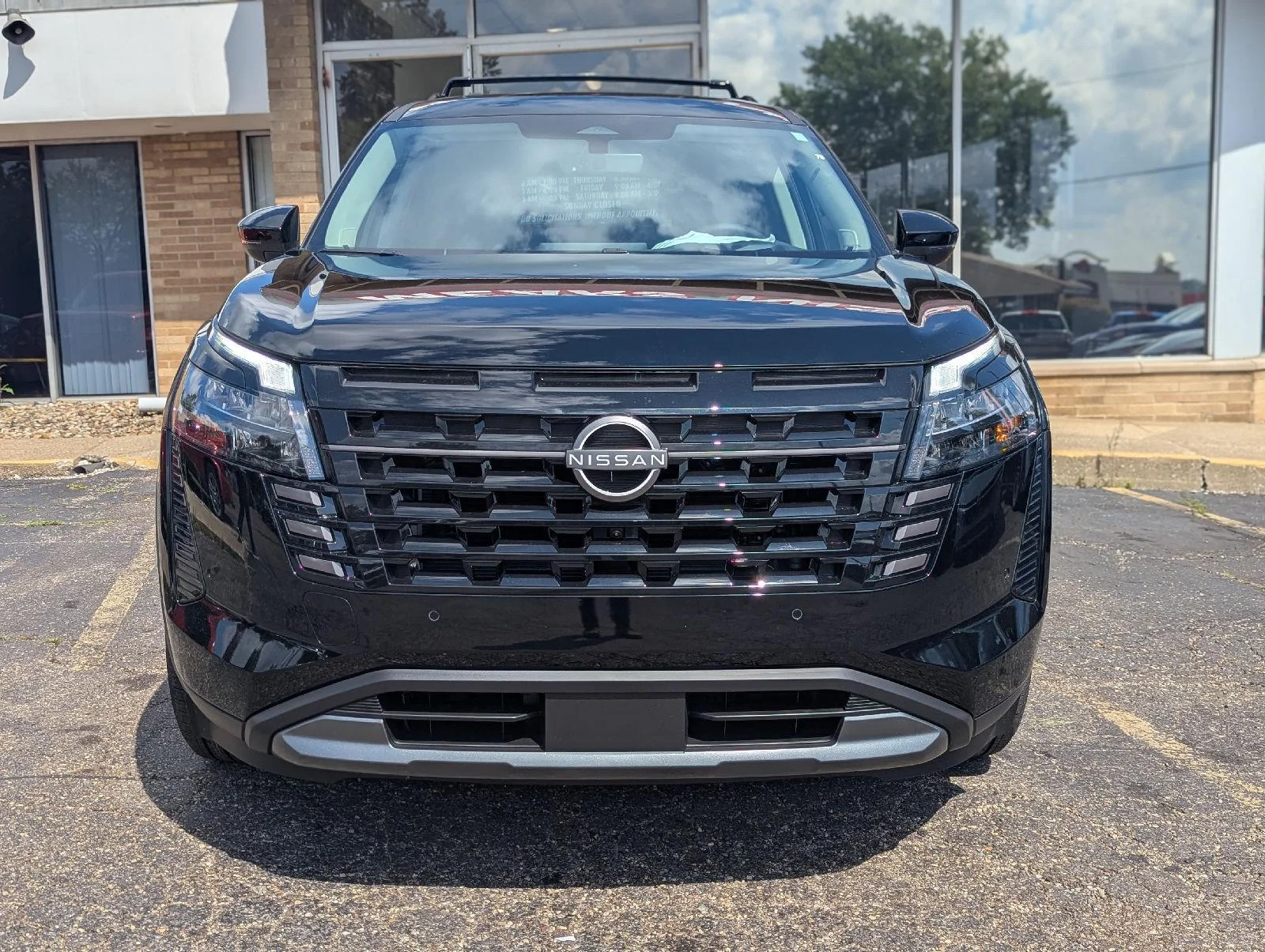 New 2026 Super Black Nissan Platinum image 2