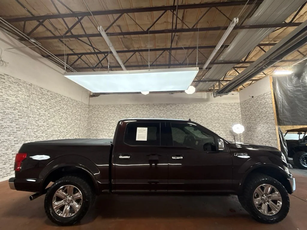Used 2018 Magma Red Metallic Ford Lariat image 8