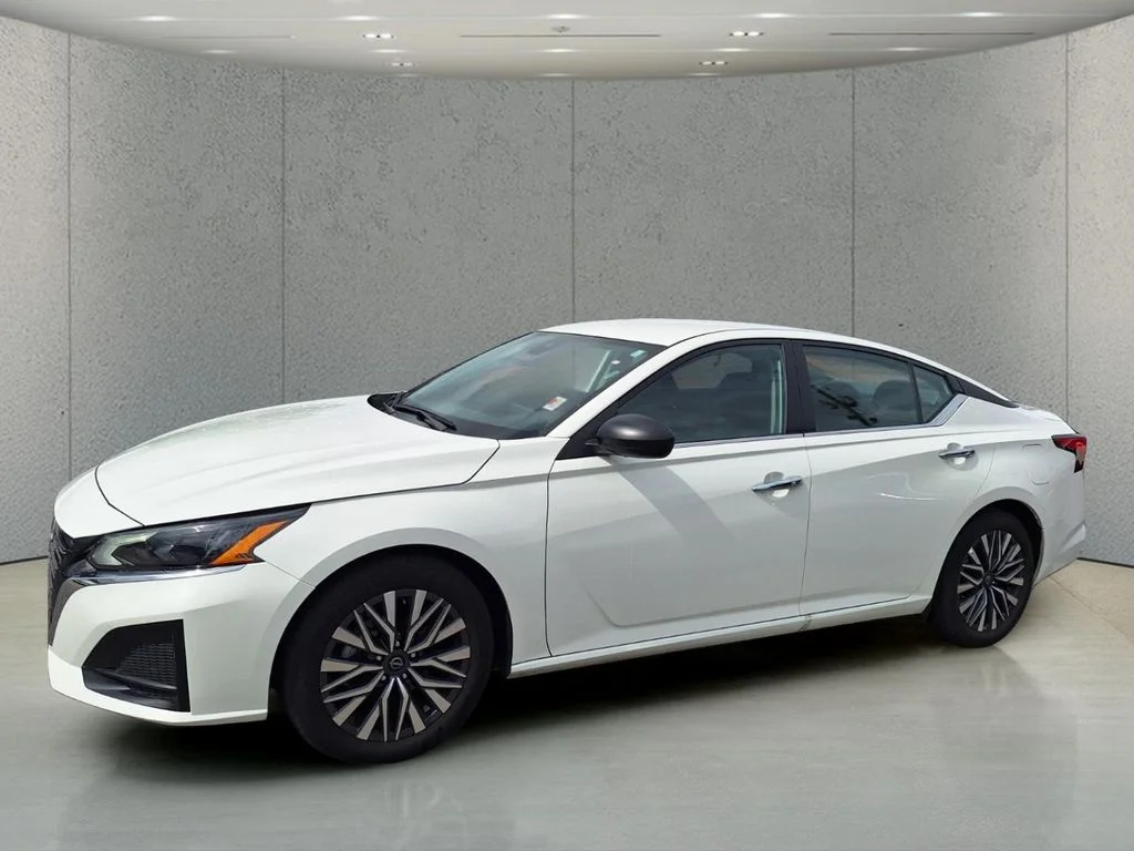 2025 Nissan Altima 2.5 SV's photo