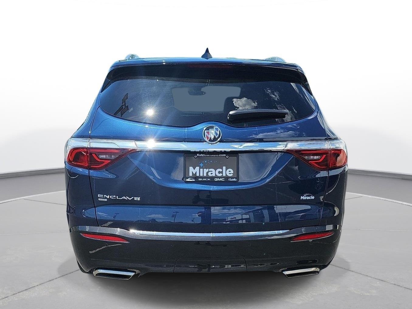Used 2023 Emperor Blue Metallic Buick Premium image 7