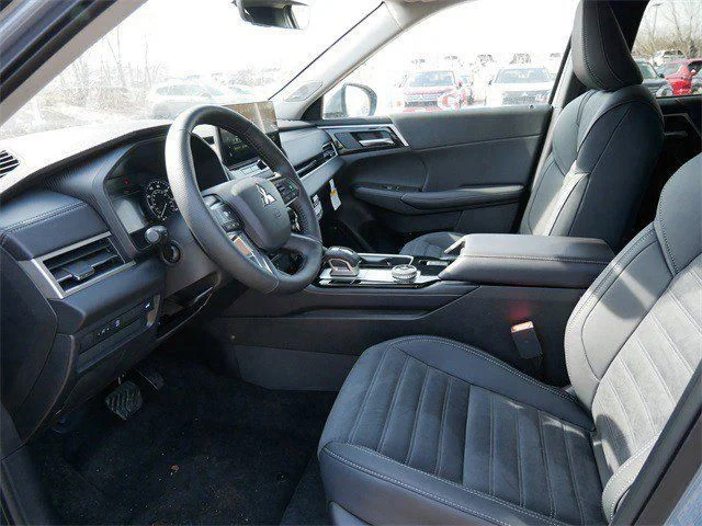 New 2026 Moonstone Gray Metallic Mitsubishi SE 1.5T S-AWC image 4