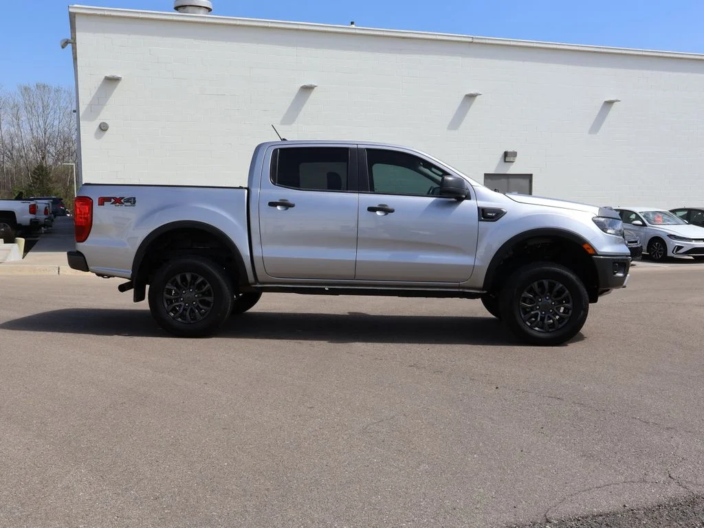Used 2023 Silver Ford XLT image 4