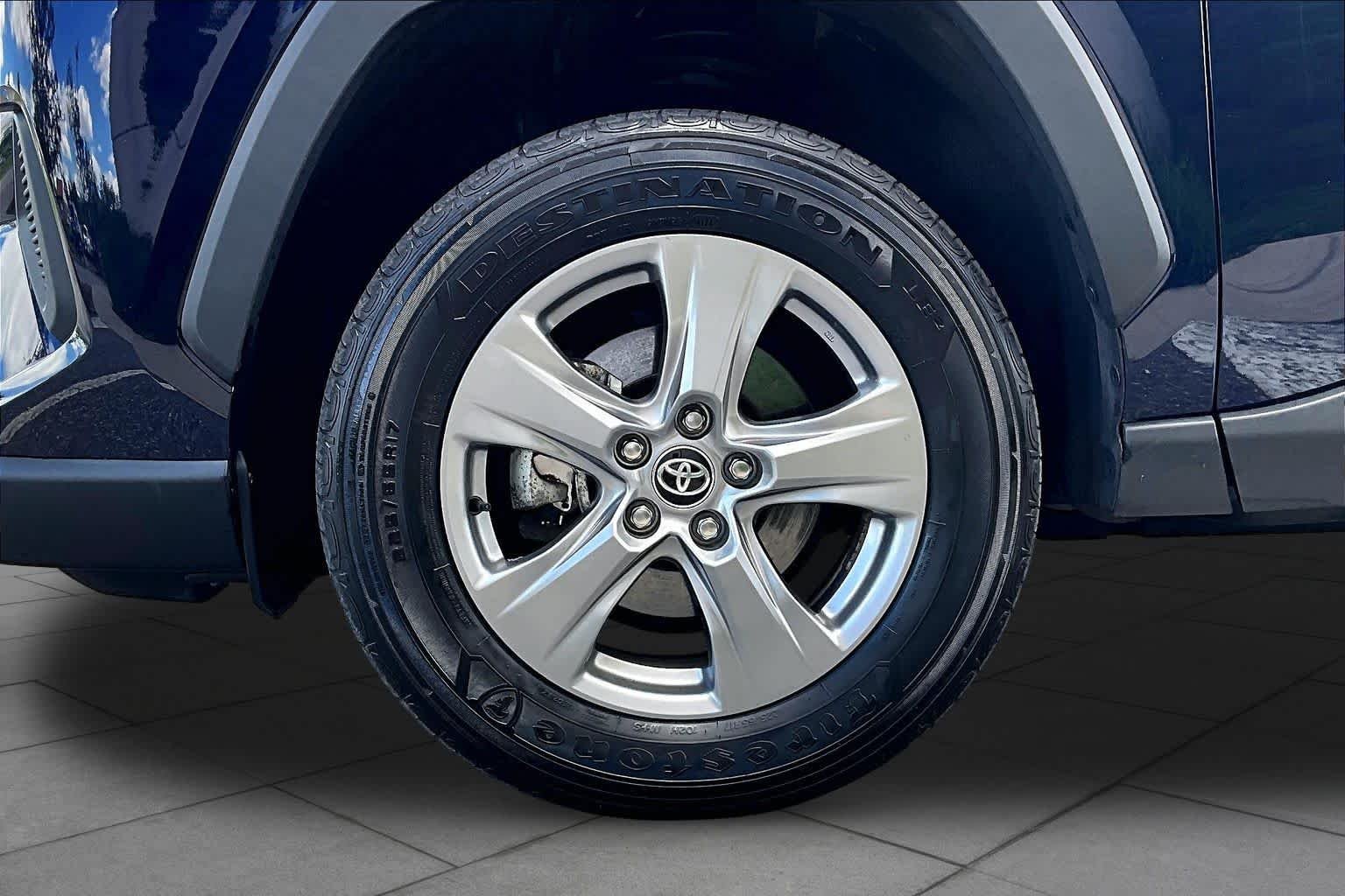 Used 2025 Blueprint Toyota Hybrid XLE image 11