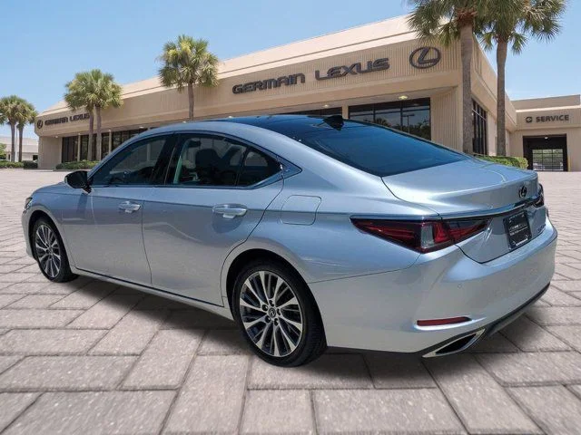 Used 2019 Silver Lexus 350 Luxury image 6