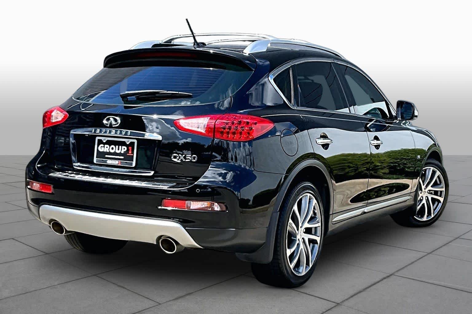Used 2017 Black Obsidian INFINITI  image 13