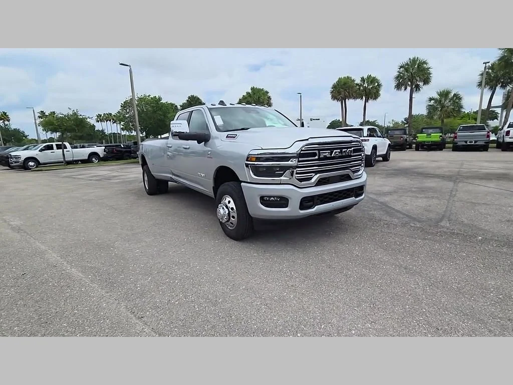 New 2026 Silver-Zynith Exterior Paint RAM Laramie image 40