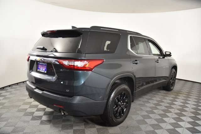 Used 2020 GRAPHITE METALLIC Chevrolet LT Cloth image 9