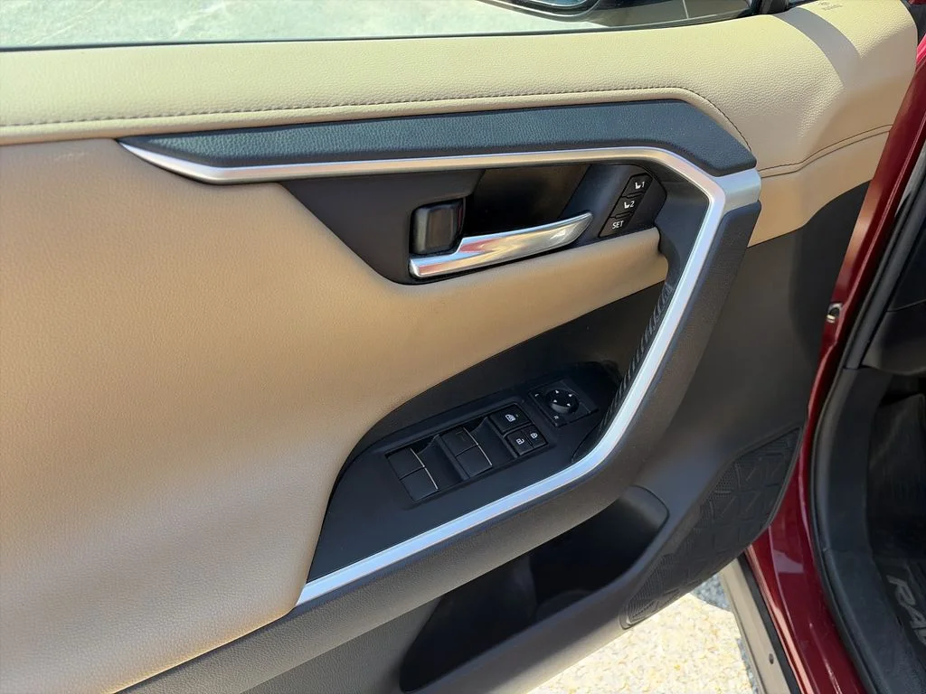Used 2020 Red Toyota Limited image 17