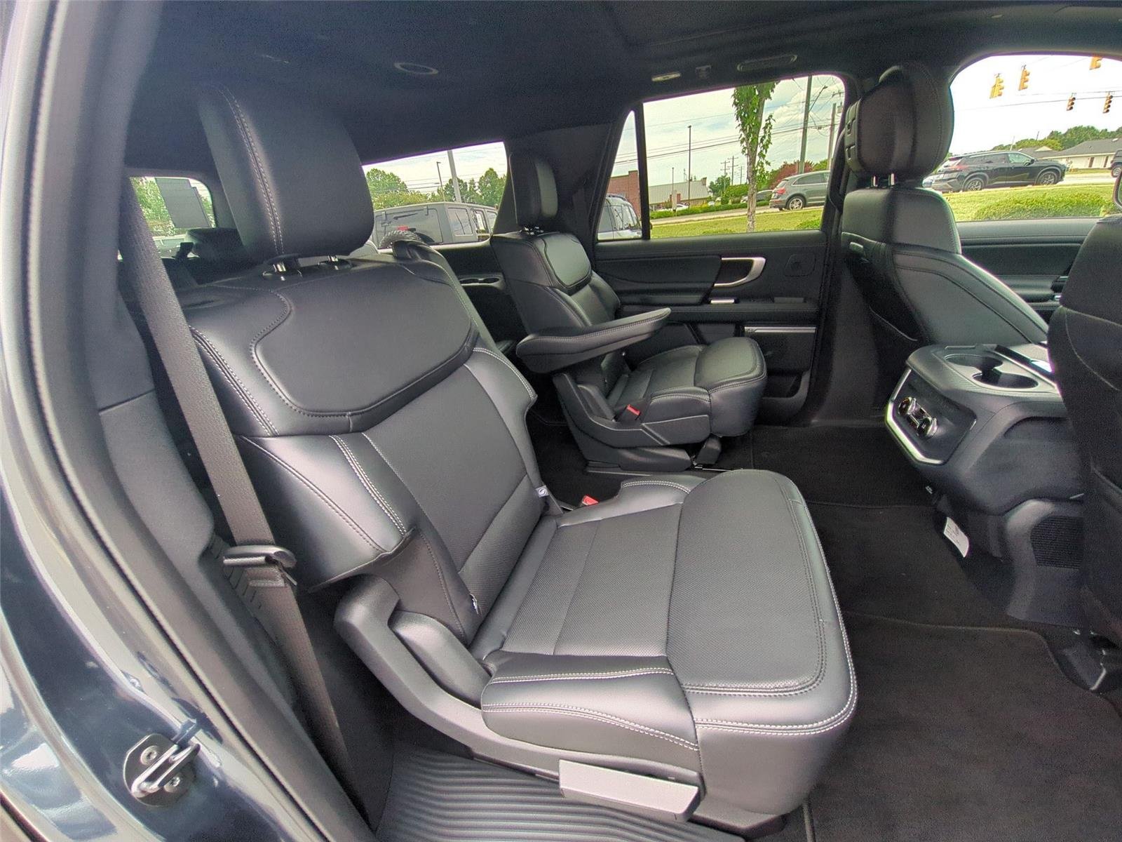 New 2026 Stone Blue Metallic Ford MAX Platinum® image 38