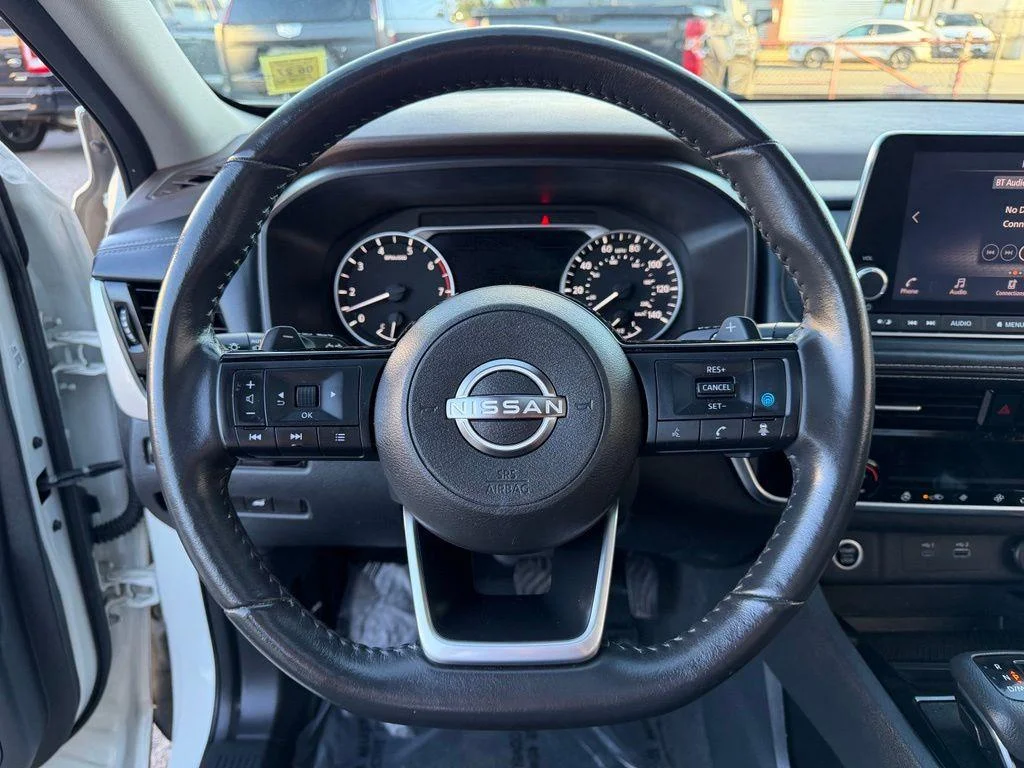 Used 2023 White Nissan SV image 22
