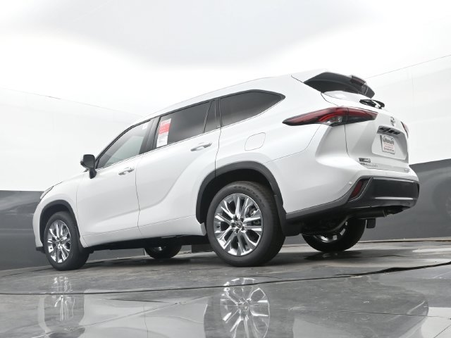 New 2026 Wind Chill Pearl Toyota Limited image 26