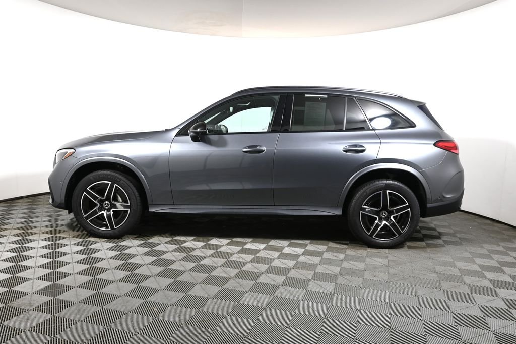 Used 2023 Selenite Gray Metallic Mercedes-Benz GLC 300 image 2