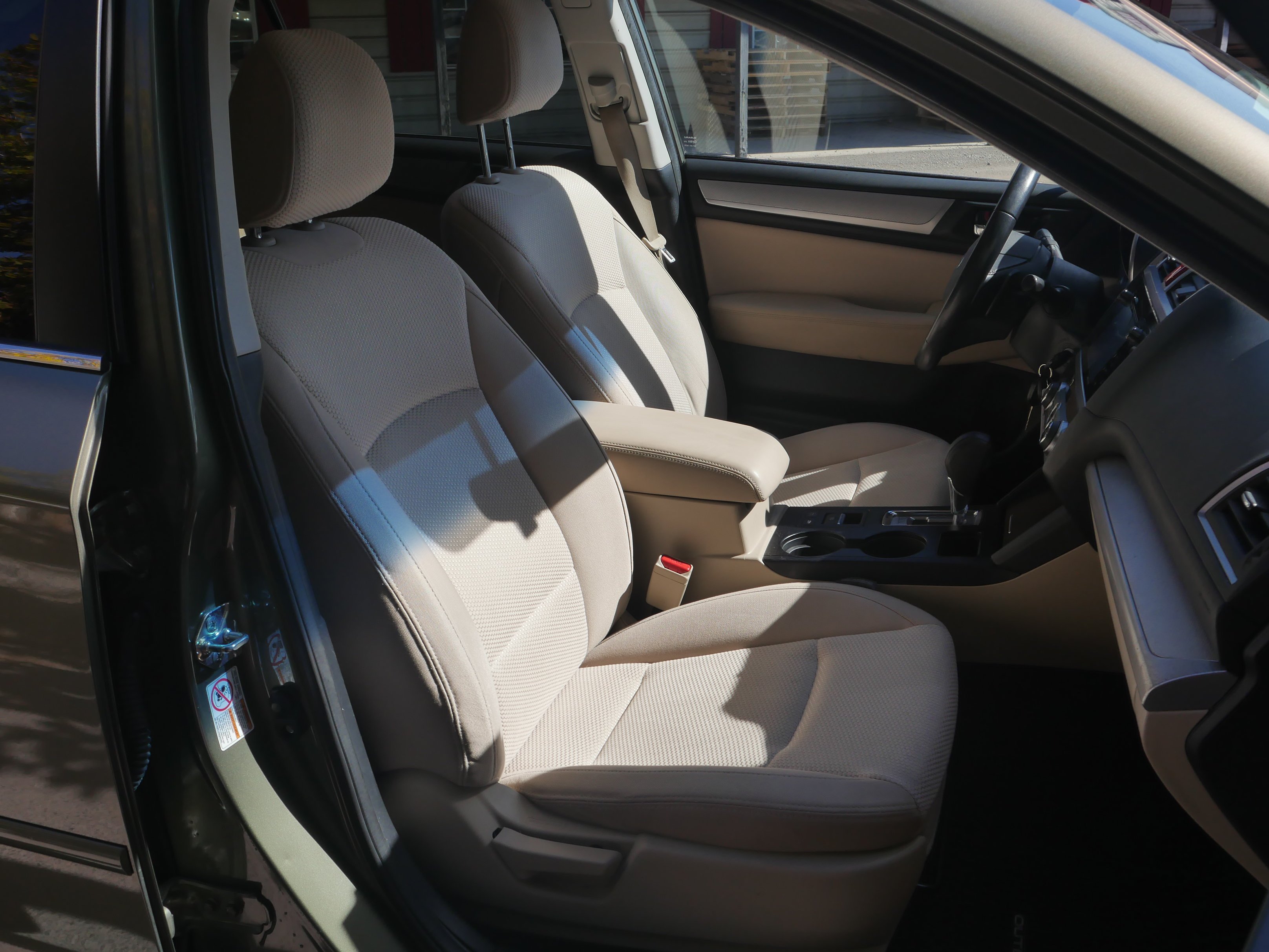 Used 2016 Wilderness Green Metallic Subaru 2.5i Premium image 16