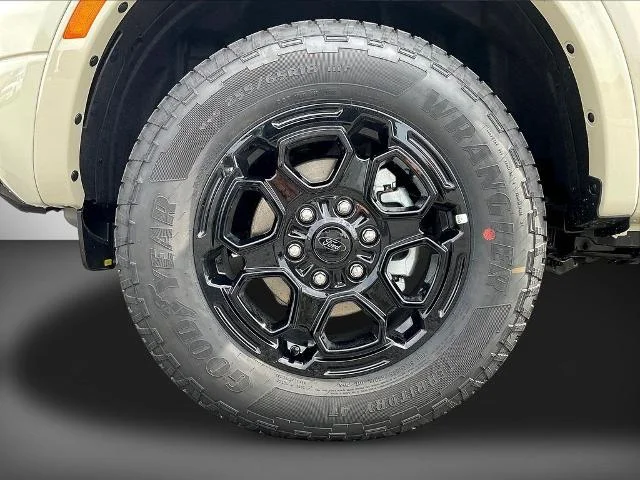 New 2026 Desert Sand Ford XLT image 44