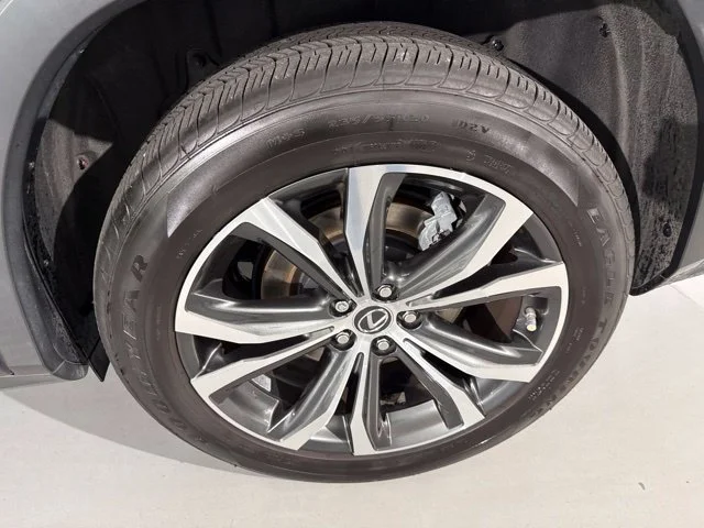 Used 2019  Lexus 350 image 7