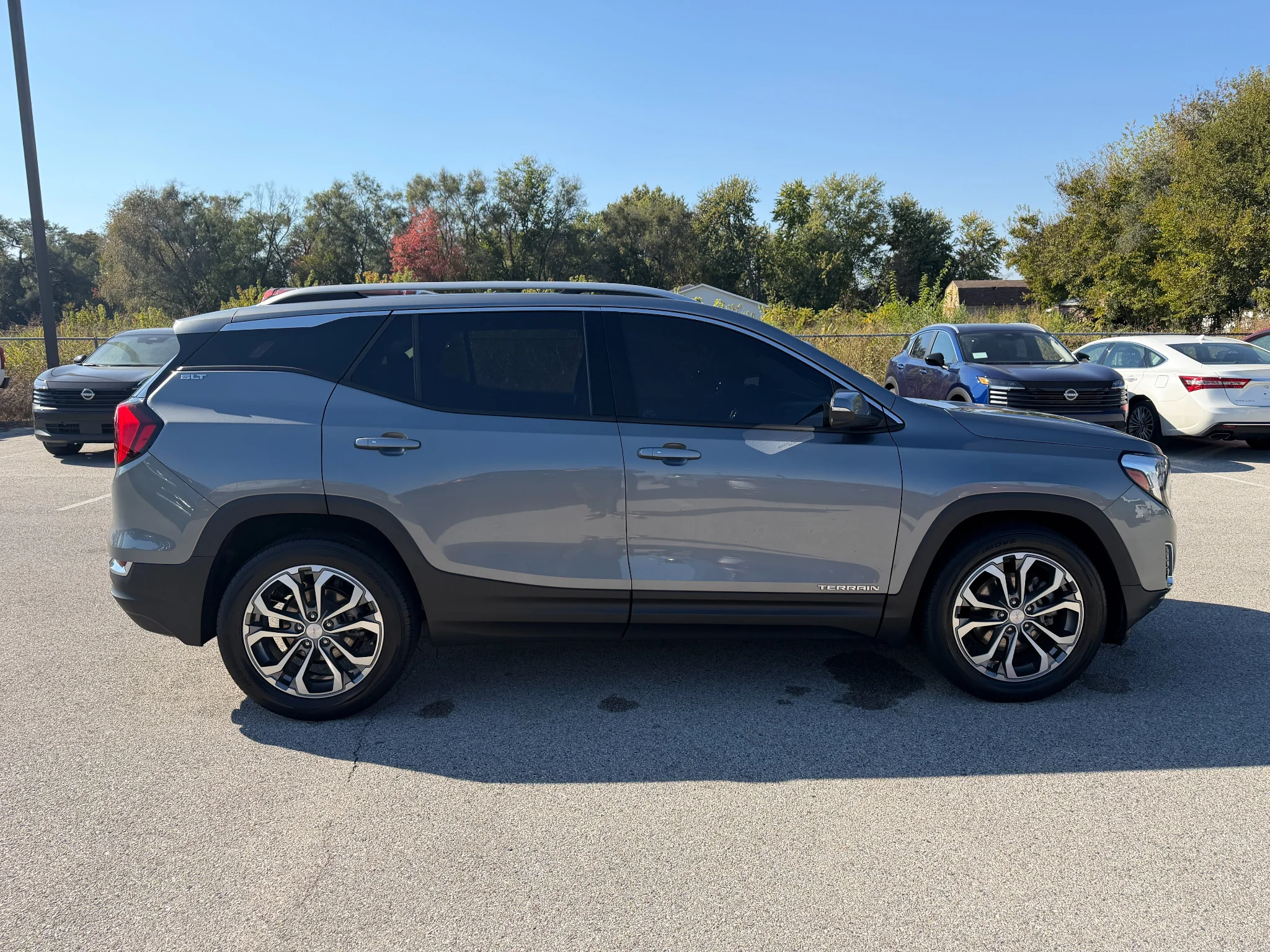 Used 2020 Satin Steel Metallic GMC SLT image 7