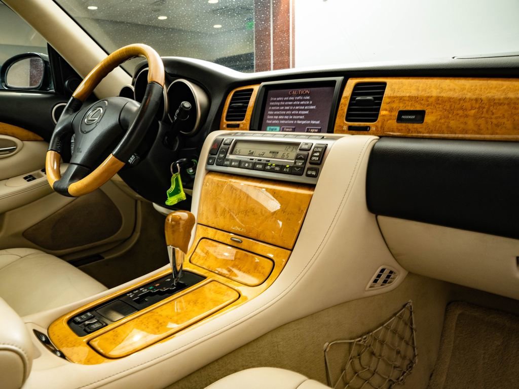 Used 2004 Green Lexus 430 image 51