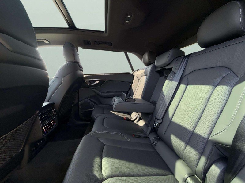 New 2027 Mythos Black Metallic Audi Prestige image 20