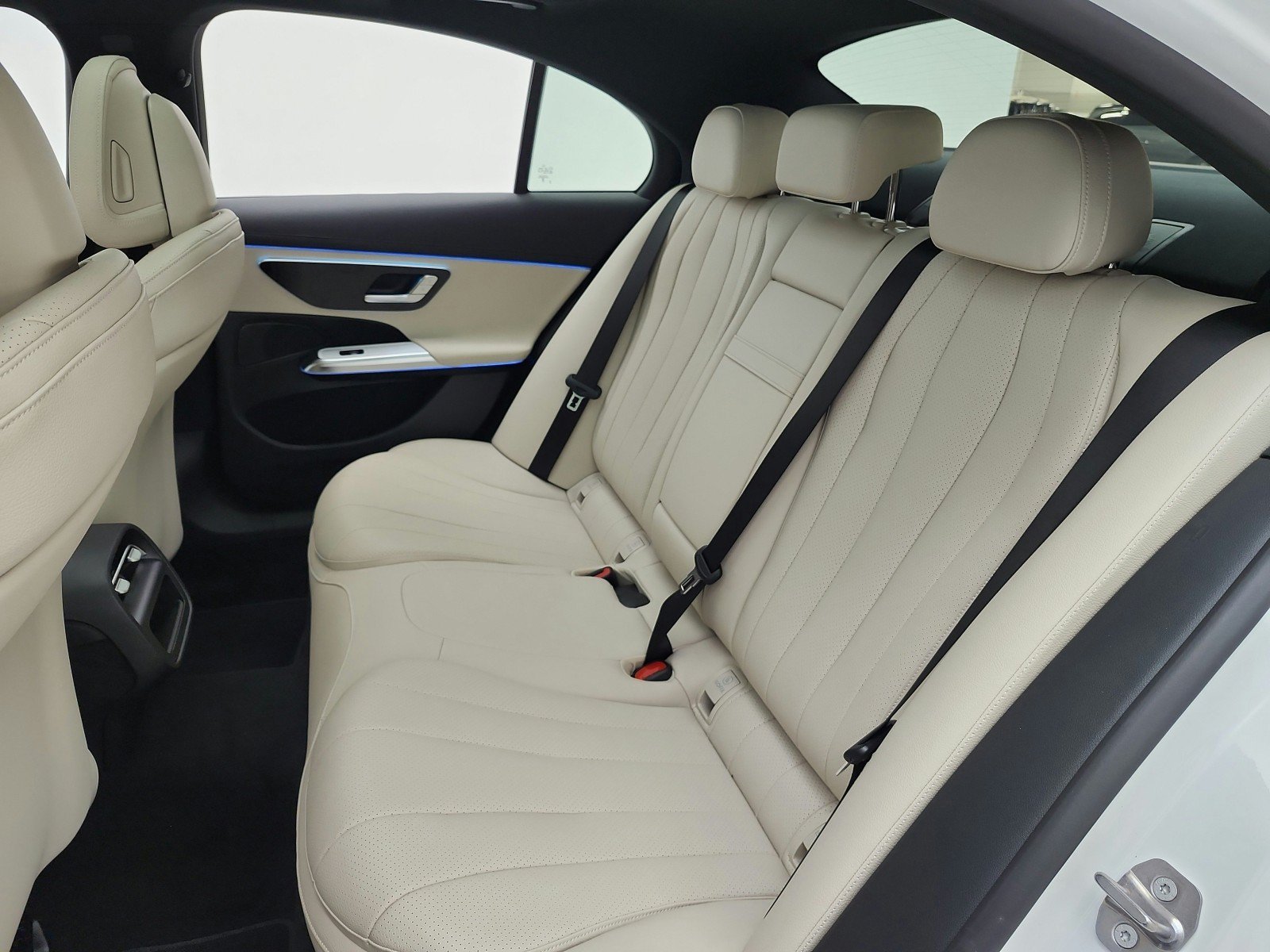New 2027 Polar White Mercedes-Benz E 350 RWD Sedan image 32