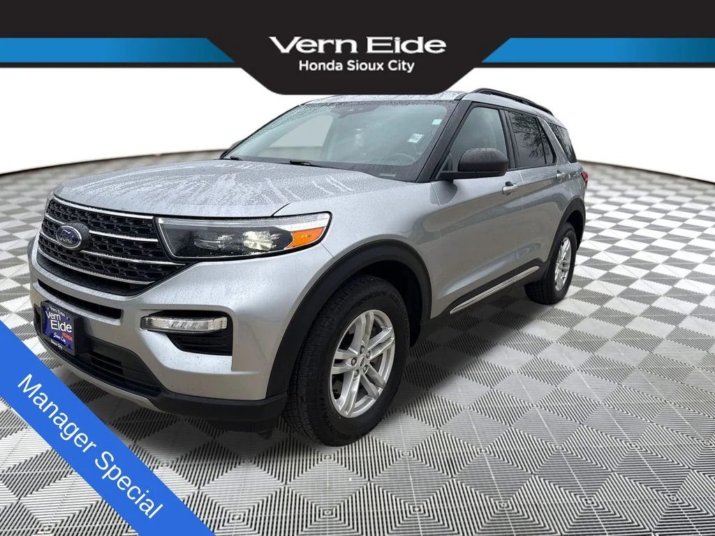 2022 Ford Explorer XLT 4WD's photo