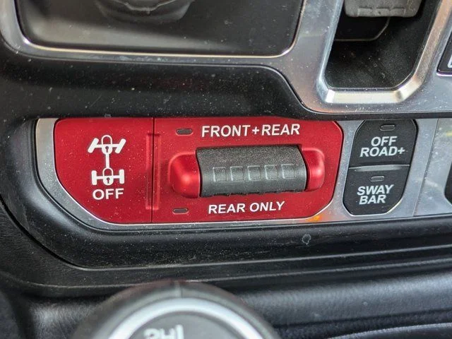 Used 2020 Hydro Blue Pearlcoat Jeep Rubicon image 31