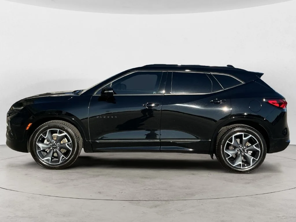 Used 2022 Black Chevrolet RS image 8