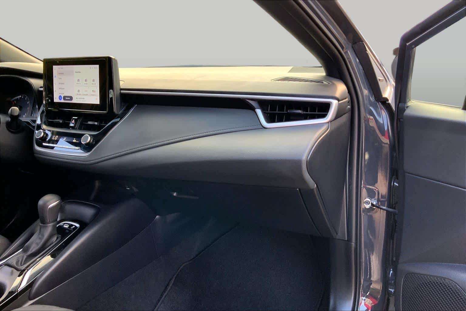 Used 2025 Underground Toyota SE image 18