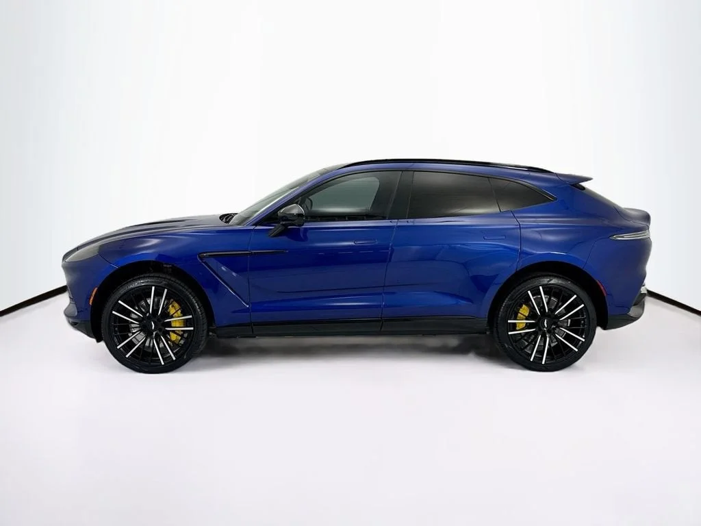Used 2023 Total price does not include government fees, titling fee, taxes, and any finance charges. Price is Aston Martin  image 8