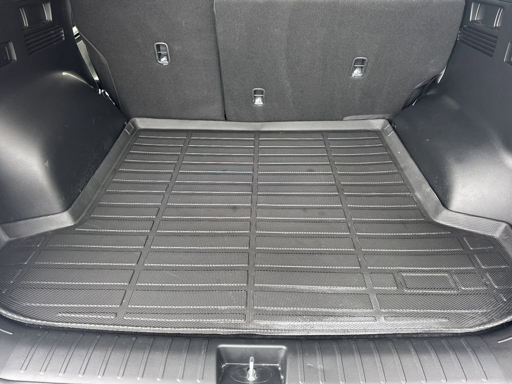 Used 2024 Gray Hyundai SEL image 18