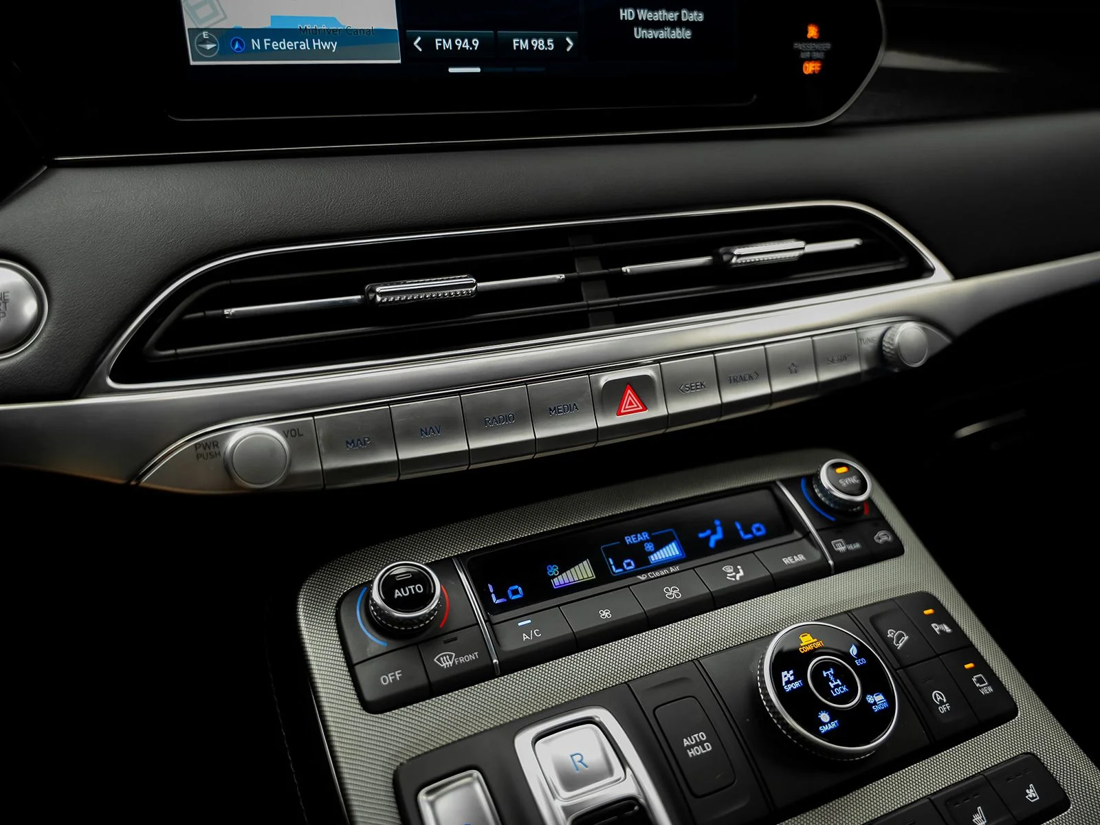 Used 2020 Silver Hyundai Limited image 50