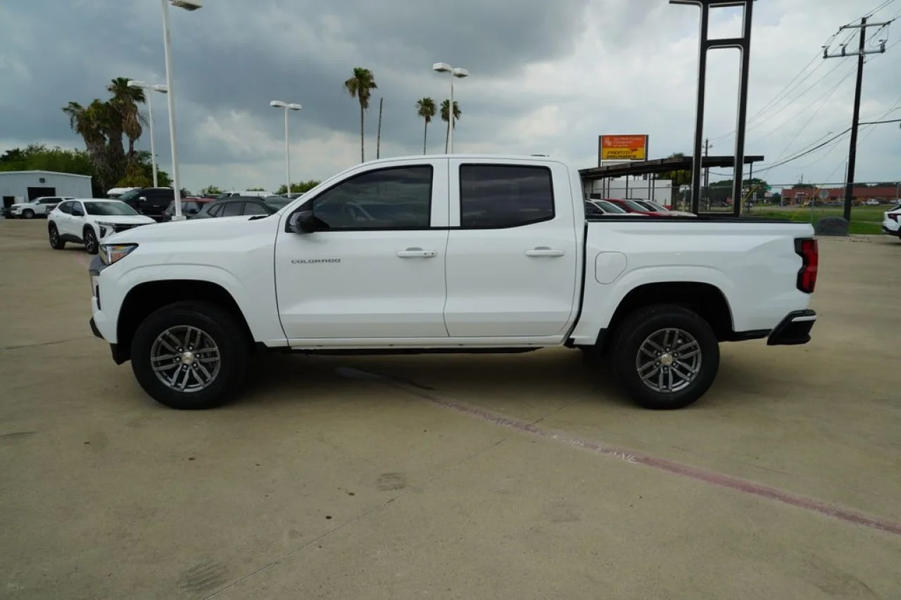 2026 Chevrolet Colorado LT - Photo 14