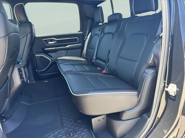 New 2026 Diamond Black Crystal Pearl-Coat Exterior Paint RAM LARAMIE image 23