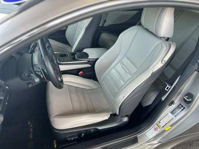 Used 2016 Silver Lexus 350 image 12