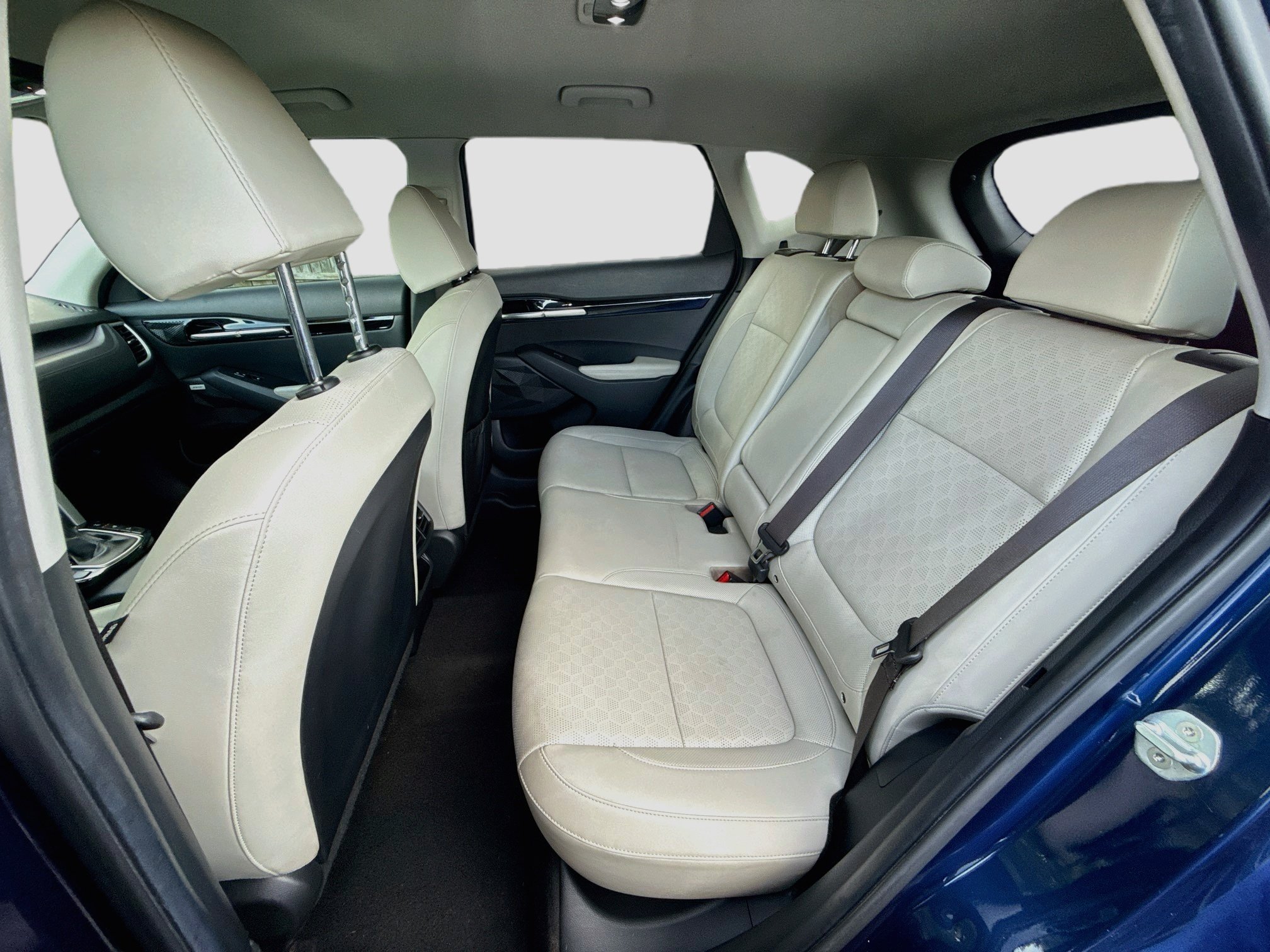Used 2021 Dark Ocean Blue Kia SX image 25