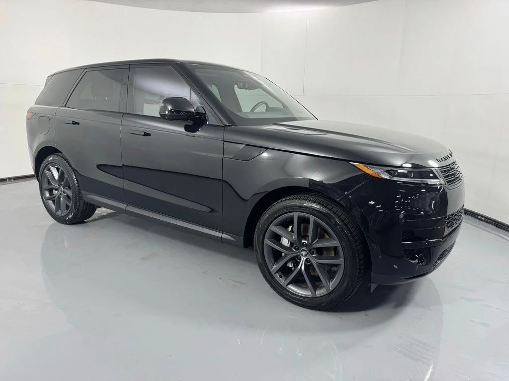 Certified Used 2025 Santorini Black Metallic Land Rover SE image 3