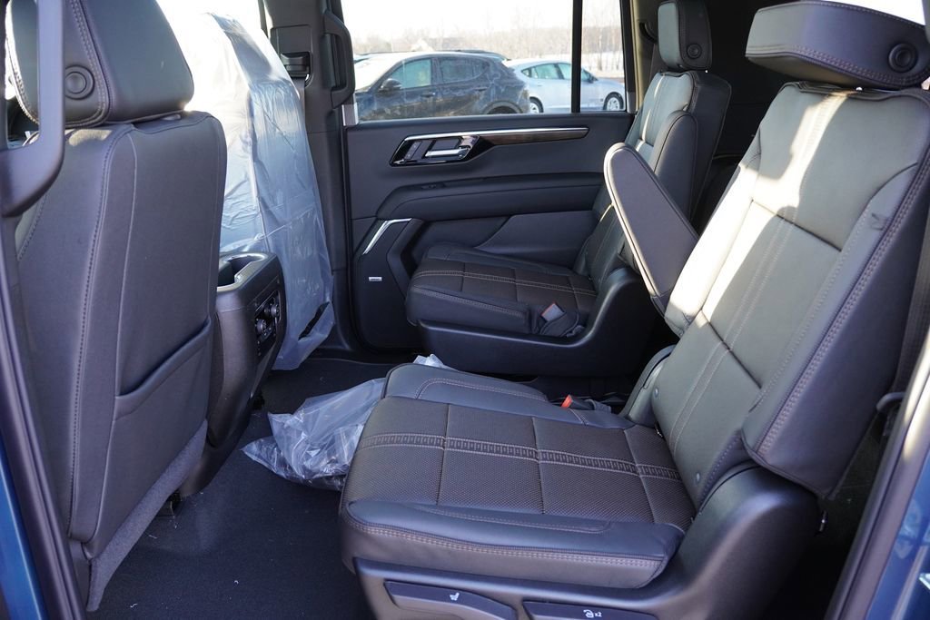 2026 Chevrolet Suburban High Country - Photo 11
