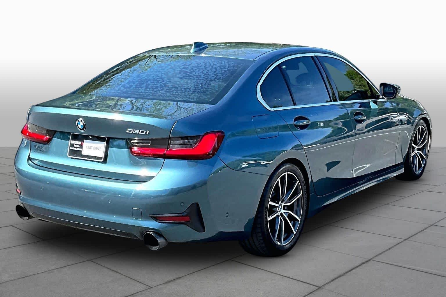Used 2020 Blue Ridge Mountain Metallic BMW 330i image 13