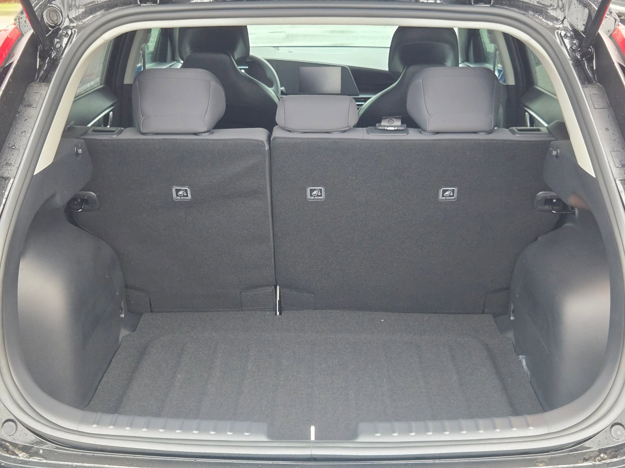 New 2026 Aurora Black Pearl Kia LX image 18
