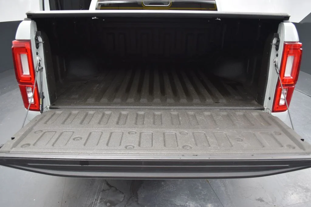 Used 2023 Green Ford Lariat image 23