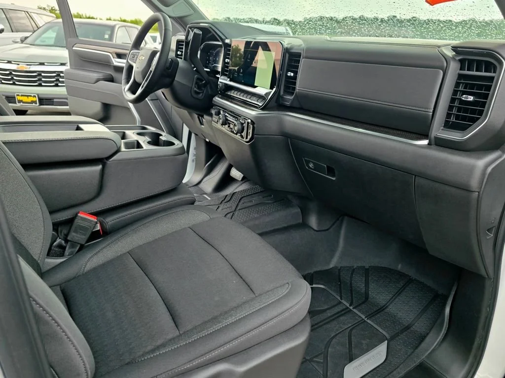 2025 Chevrolet Silverado 1500 Custom - Photo 23