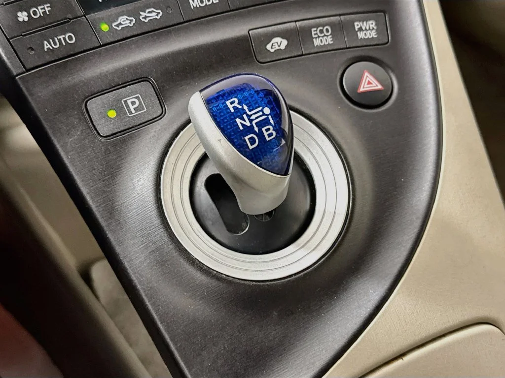 Used 2010 Red Toyota IV image 18