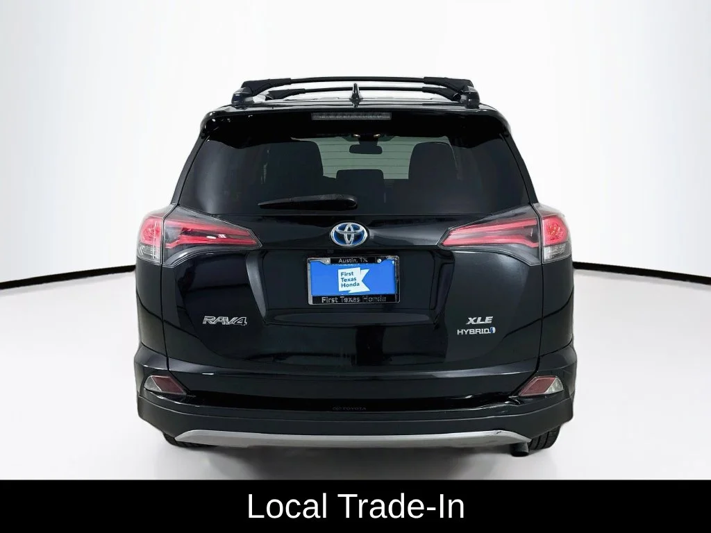 Used 2018 Black Sand Pearl Toyota XLE image 7
