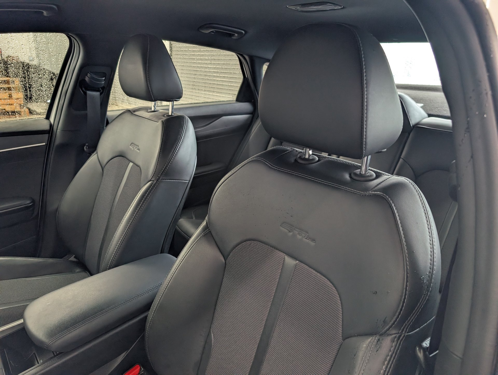 Used 2024 White Kia GT-Line image 10