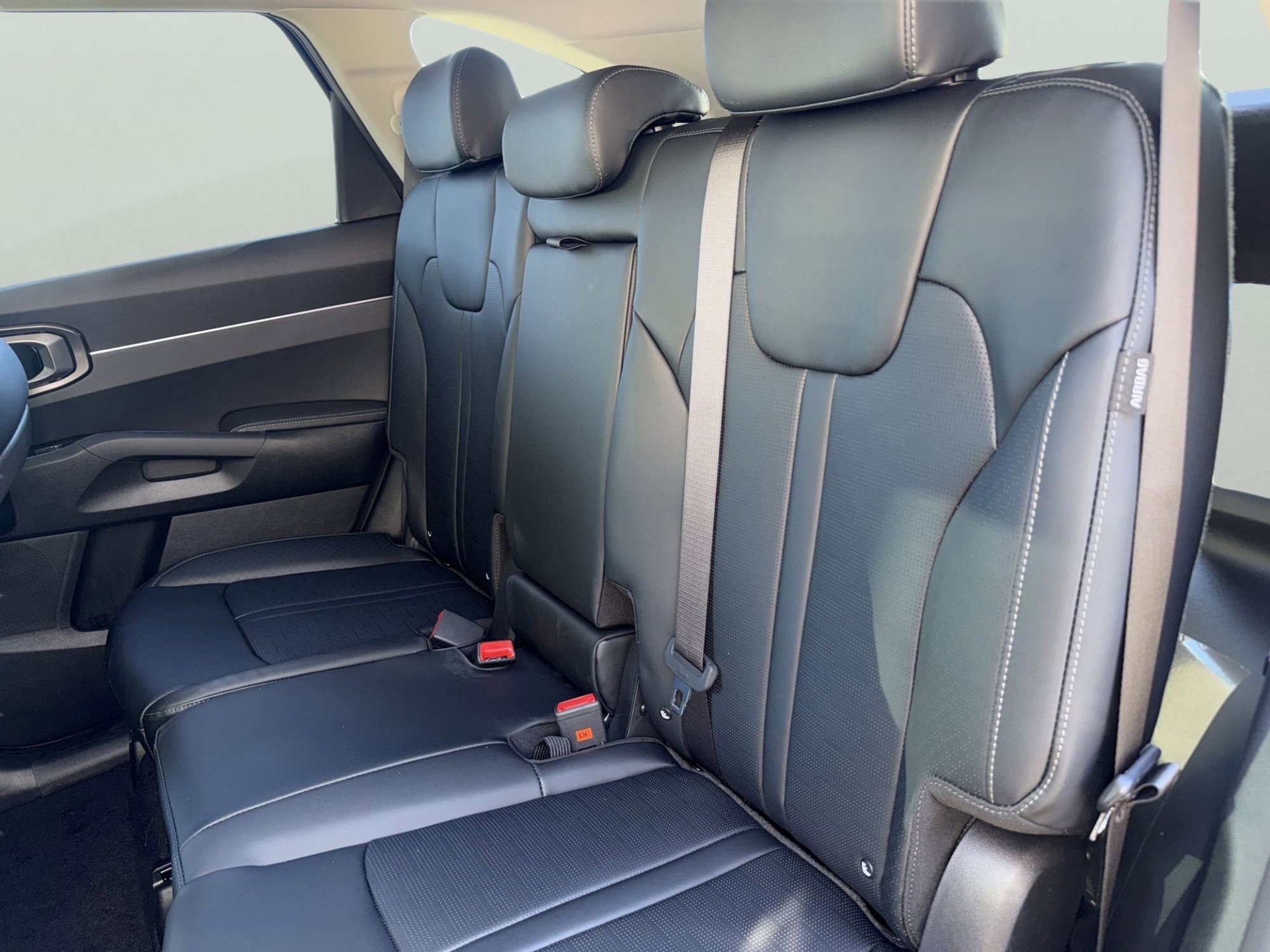 New 2026 Aurora Black Pearl Kia EX image 16