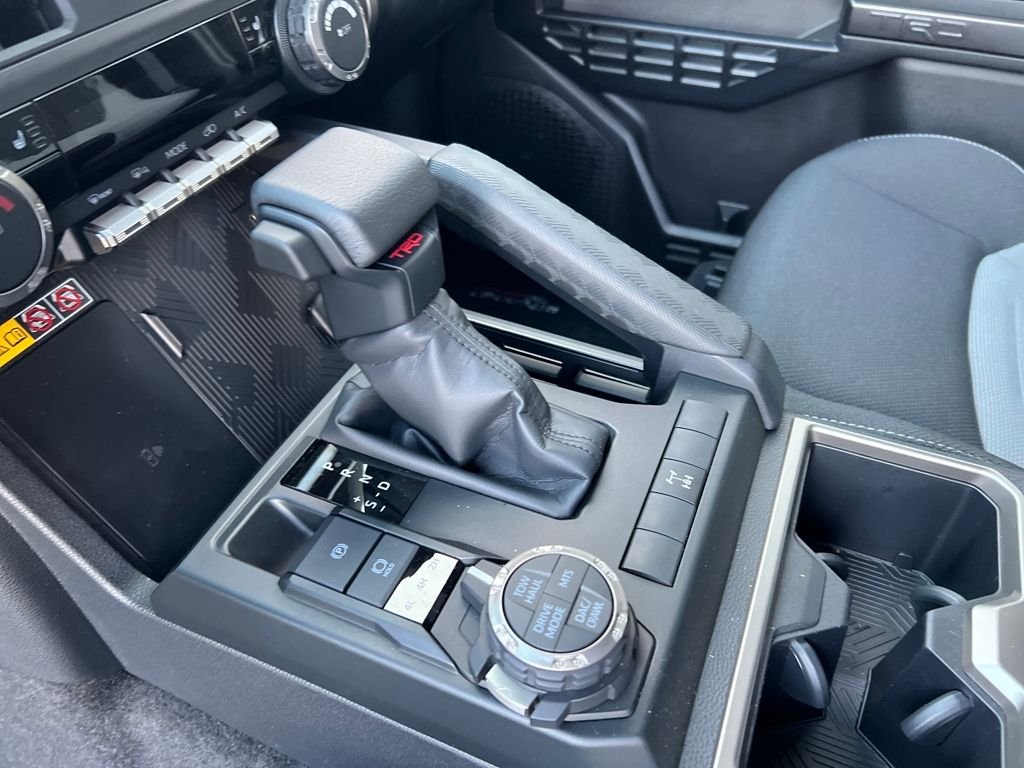 2025 Toyota 4Runner TRD Off-Road - Photo 25