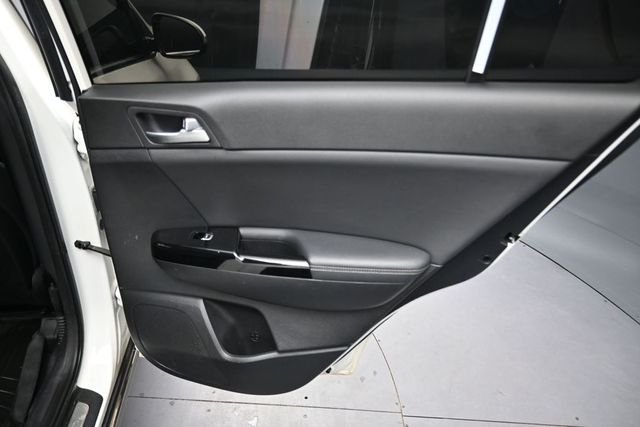 Used 2020 White Kia S image 20